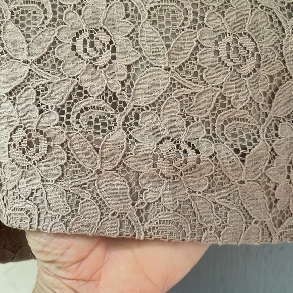 Flower Lace Tan shorts - Picture 5 of 5